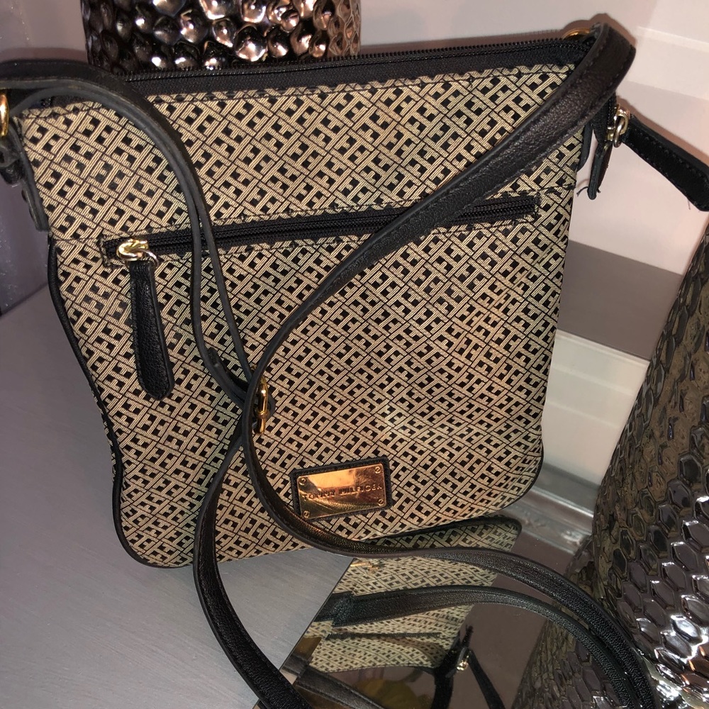 Tommy Hilfiger Womens' Crossbody Bag Small Bag